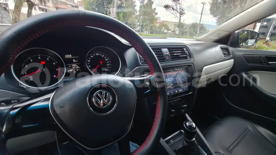 Foto 9 de Volkswagen Jetta 2500