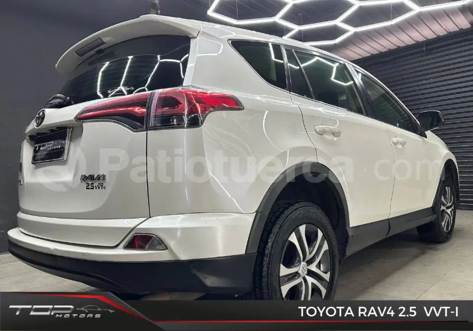 Foto 10 de Toyota NEW RAV4 2.5