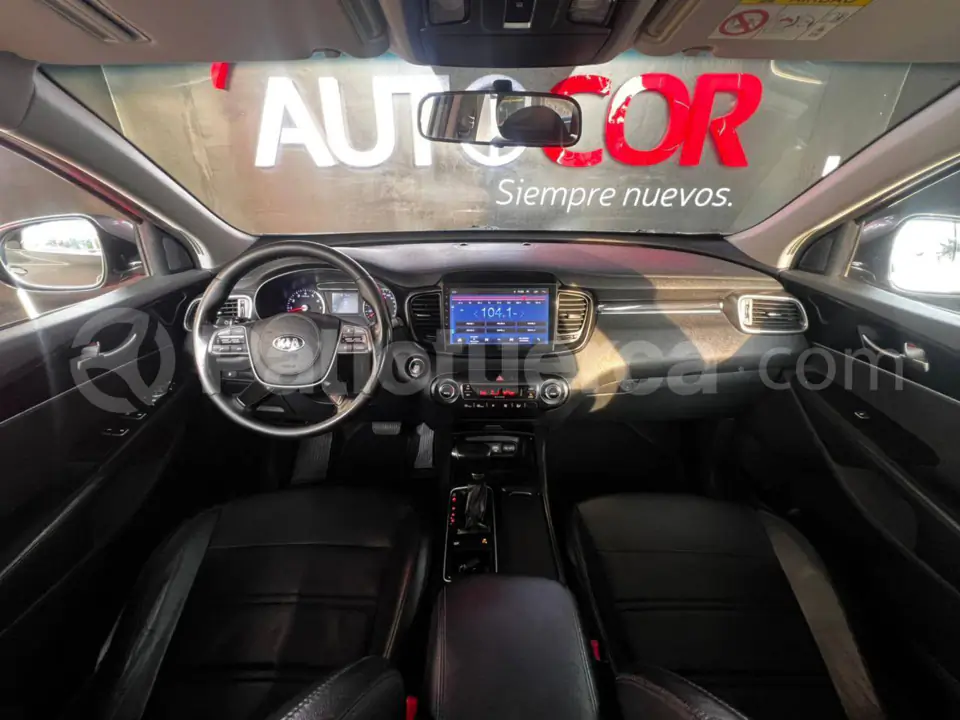 Foto 22 de Kia SORENTO 3.5L GSL AT 4X2