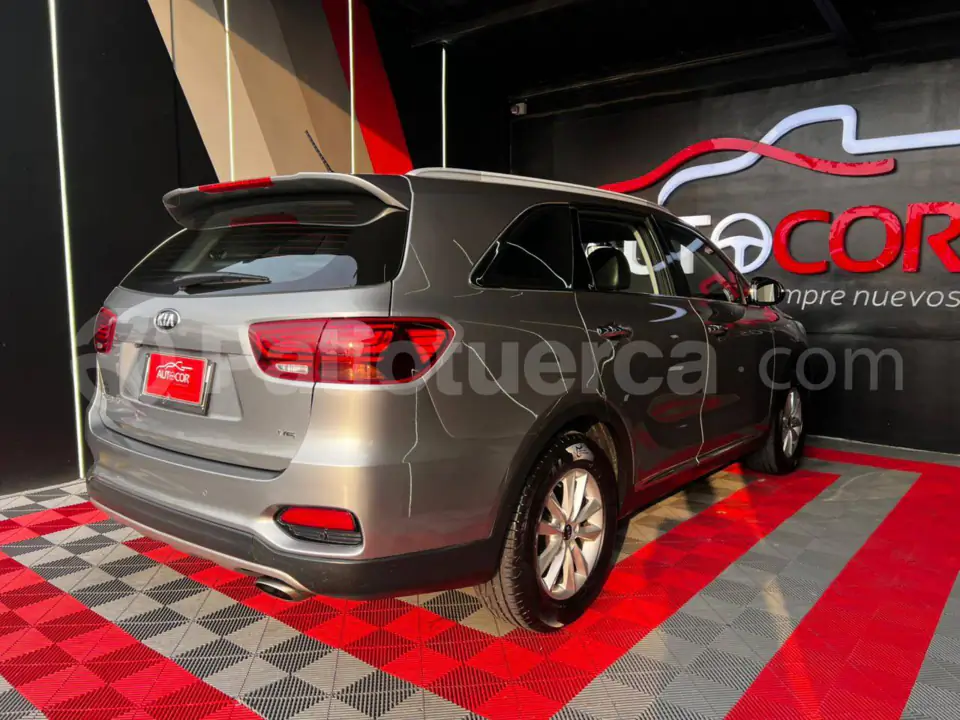 Foto 23 de Kia SORENTO 3.5L GSL AT 4X2