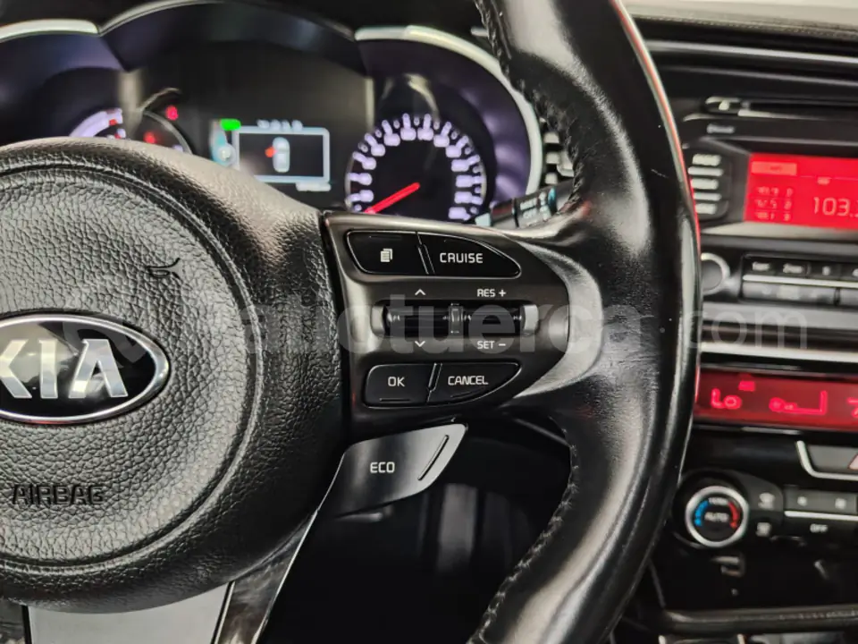 Foto 16 de Kia Optima