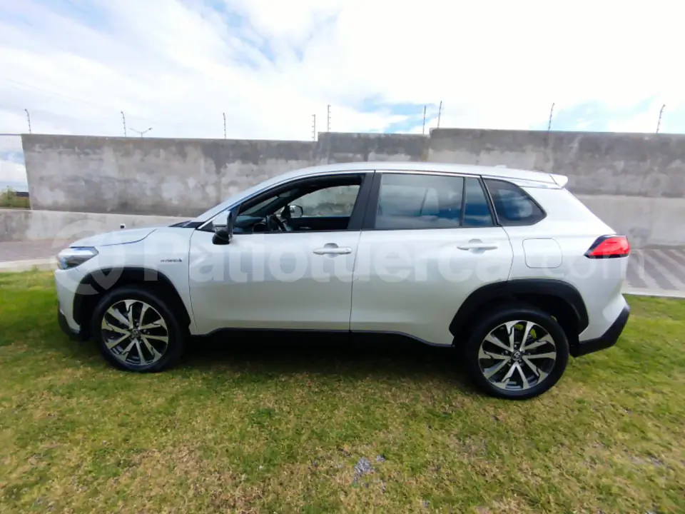 Foto 5 de Toyota Corolla Cross High