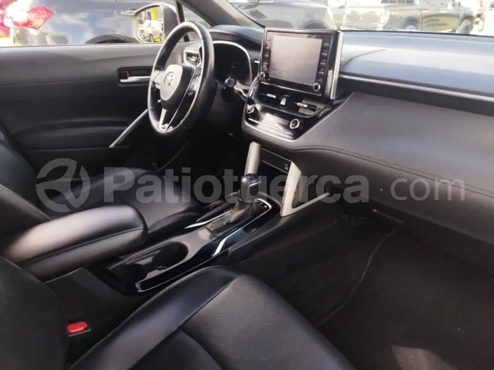 Foto 15 de Toyota Corolla Cross High