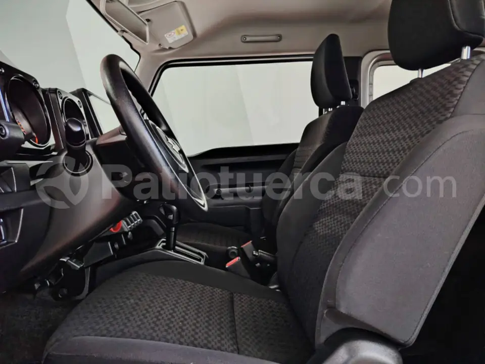 Foto 12 de Suzuki Jimny GL