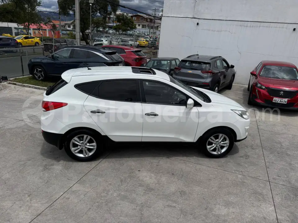 Foto 5 de Hyundai TUCSON IX 2.0 4X4