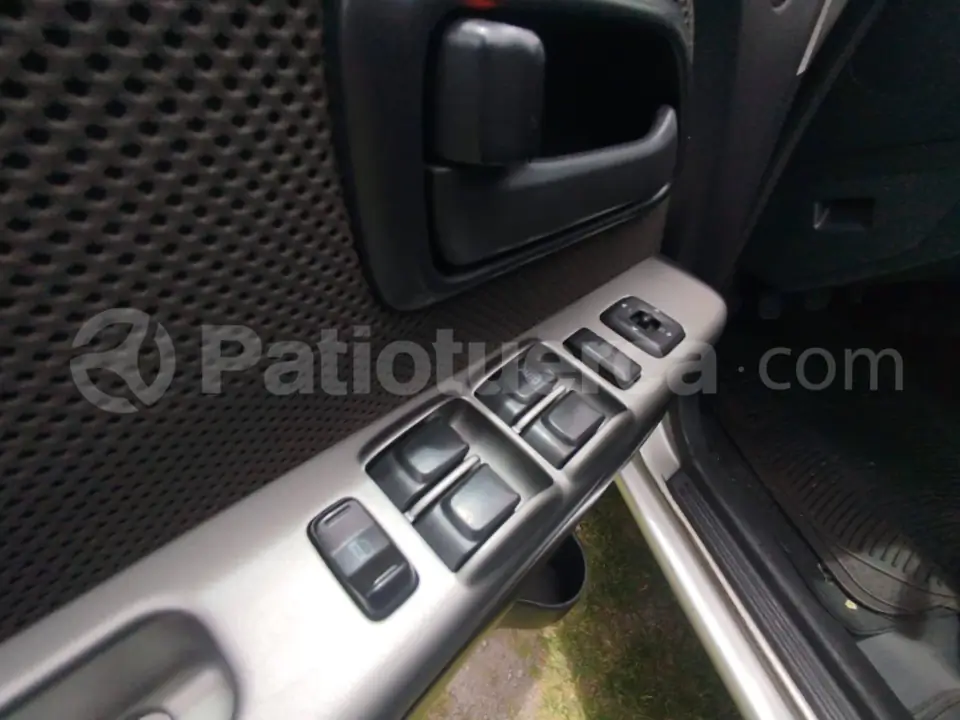 Foto 7 de Chevrolet LUV D-MAX TM 3.0 4X4 DIESEL CD