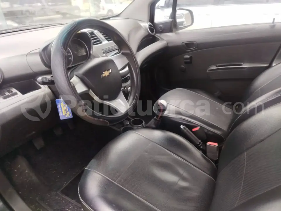 Foto 7 de Chevrolet Spark GT