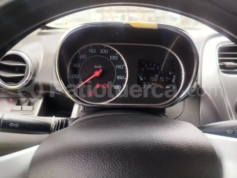 Foto 10 de Chevrolet Spark GT