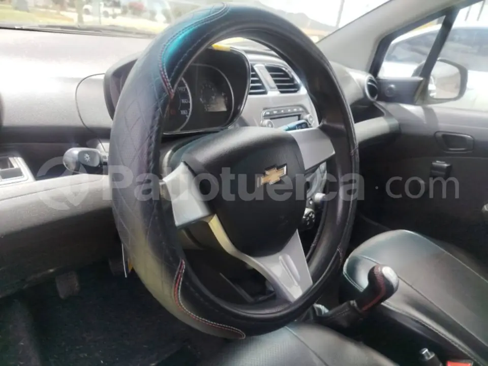 Foto 12 de Chevrolet Spark GT