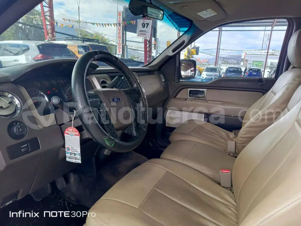 Foto 7 de Ford F150 XLT Lariat