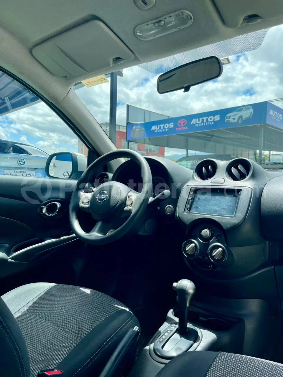 Foto 9 de Nissan Versa