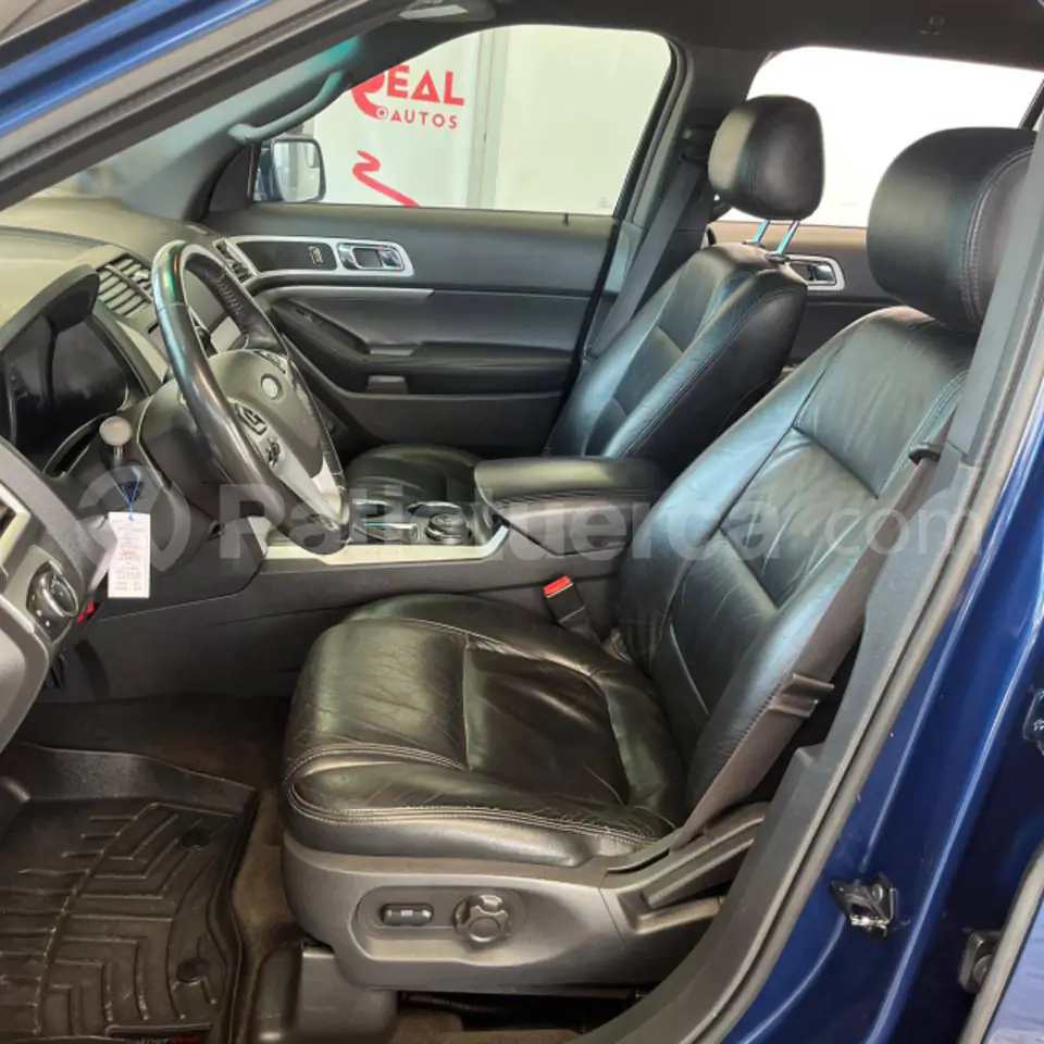 Foto 13 de Ford Explorer XLT