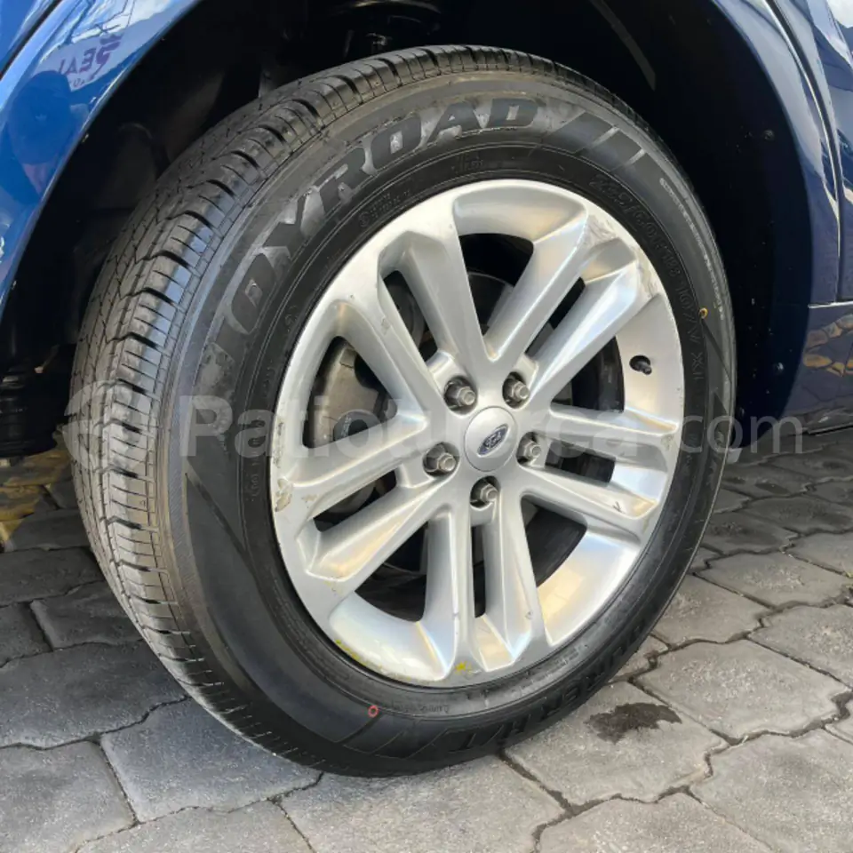 Foto 23 de Ford Explorer XLT