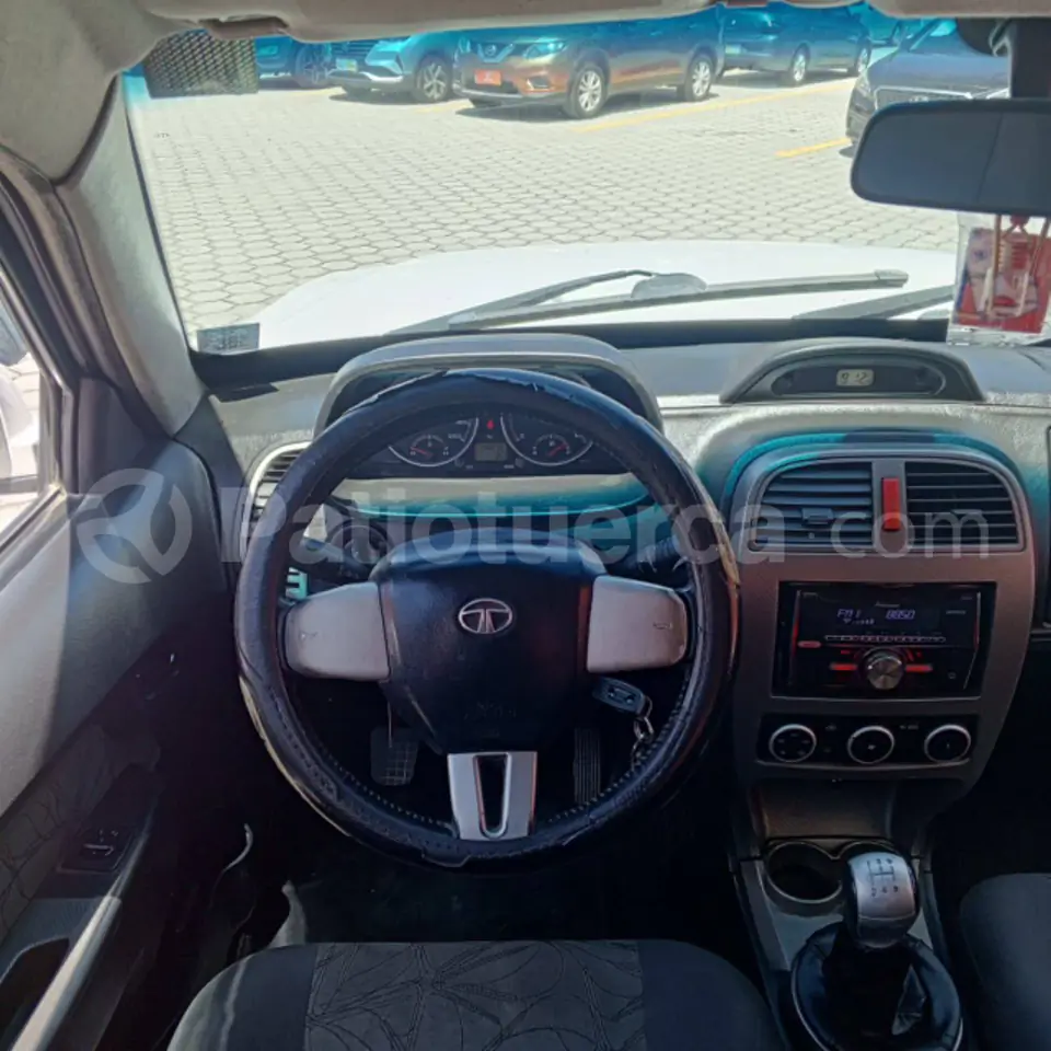 Foto 6 de Tata Xenon