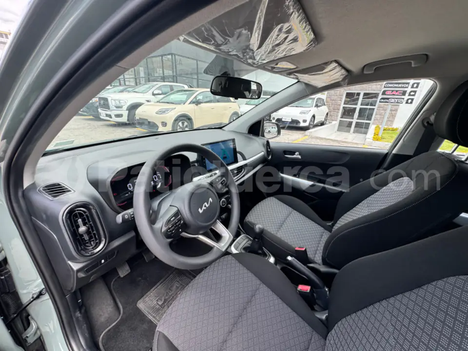 Foto 13 de Kia Picanto LX AC