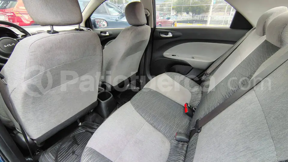 Foto 17 de Kia Soluto