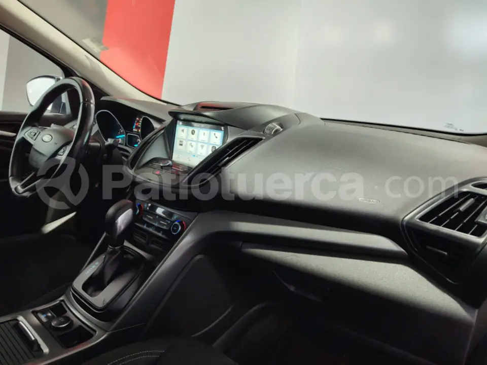 Foto 11 de Ford Escape S