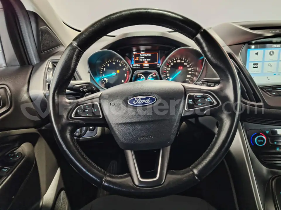 Foto 18 de Ford Escape S