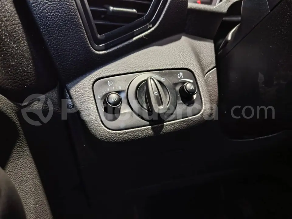Foto 22 de Ford Escape S