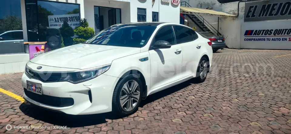 Foto 1 de Kia Optima Hybrid