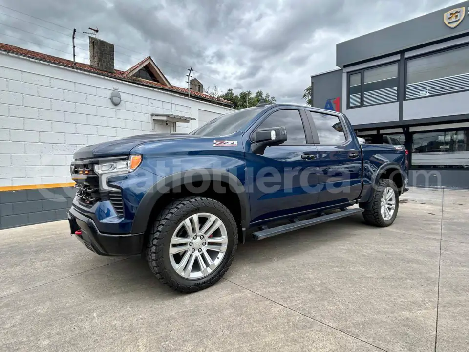 Foto 3 de Chevrolet Silverado Trailboss Z71 AC