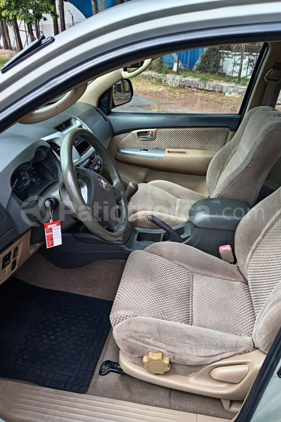 Foto 6 de Toyota Fortuner 2.7