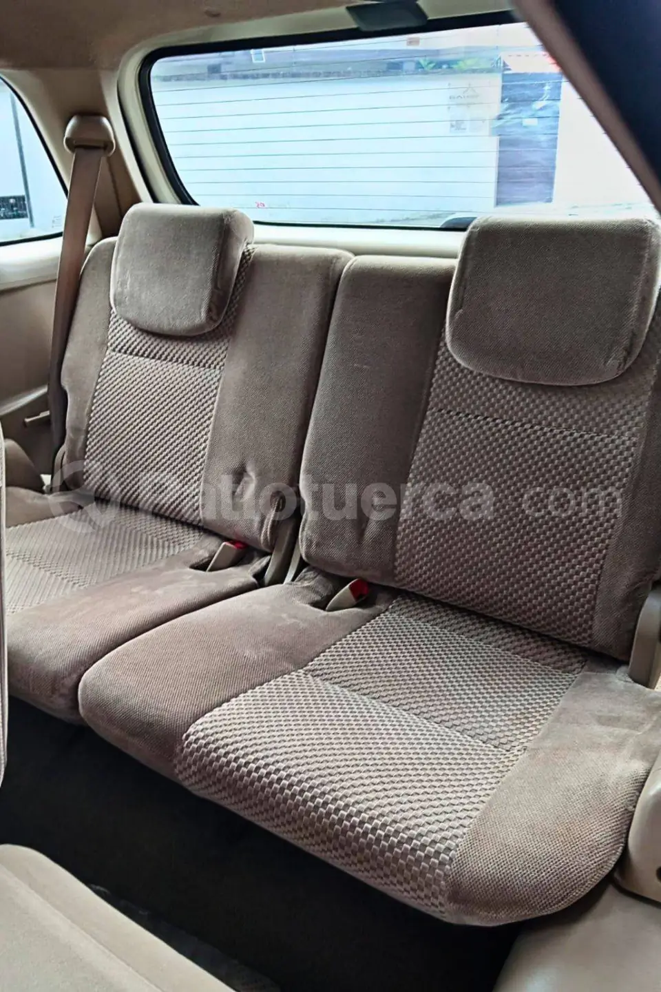 Foto 8 de Toyota Fortuner 2.7