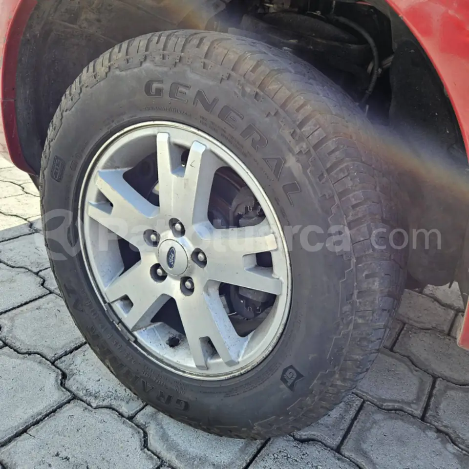 Foto 11 de Ford Explorer XLT