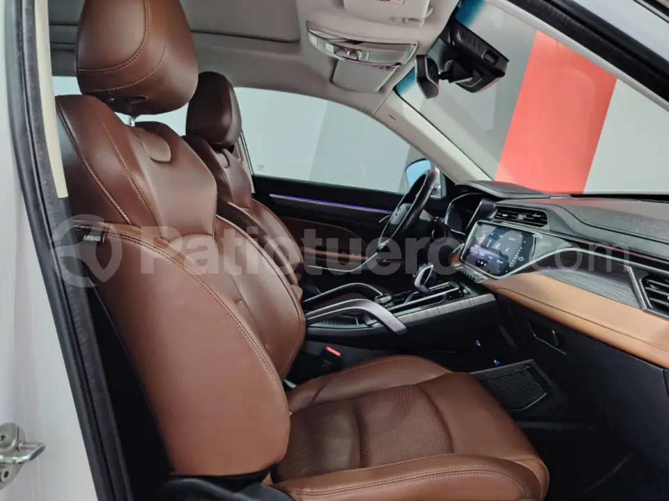 Foto 13 de Geely AZCARRA HYBRID