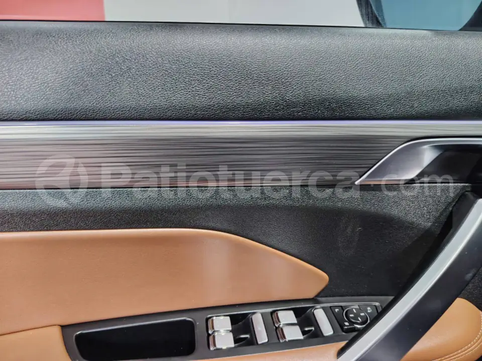 Foto 14 de Geely AZCARRA HYBRID