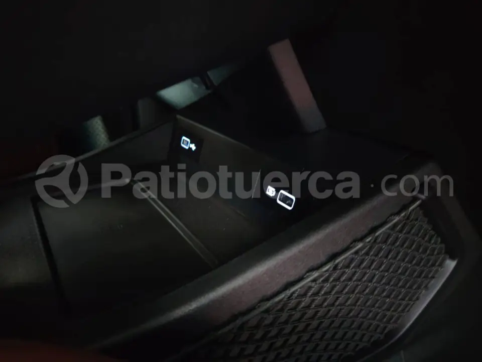 Foto 21 de Geely AZCARRA HYBRID