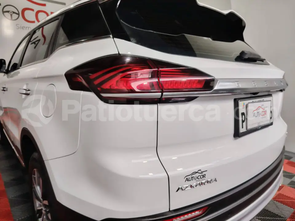 Foto 30 de Geely AZCARRA HYBRID