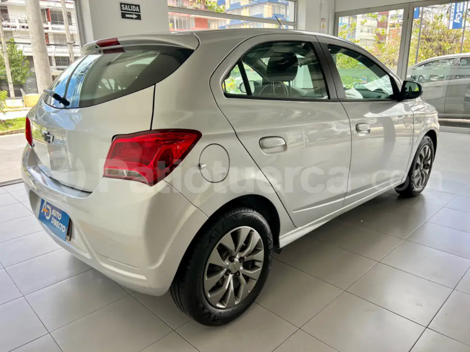 Foto 3 de Chevrolet JOY BLACK