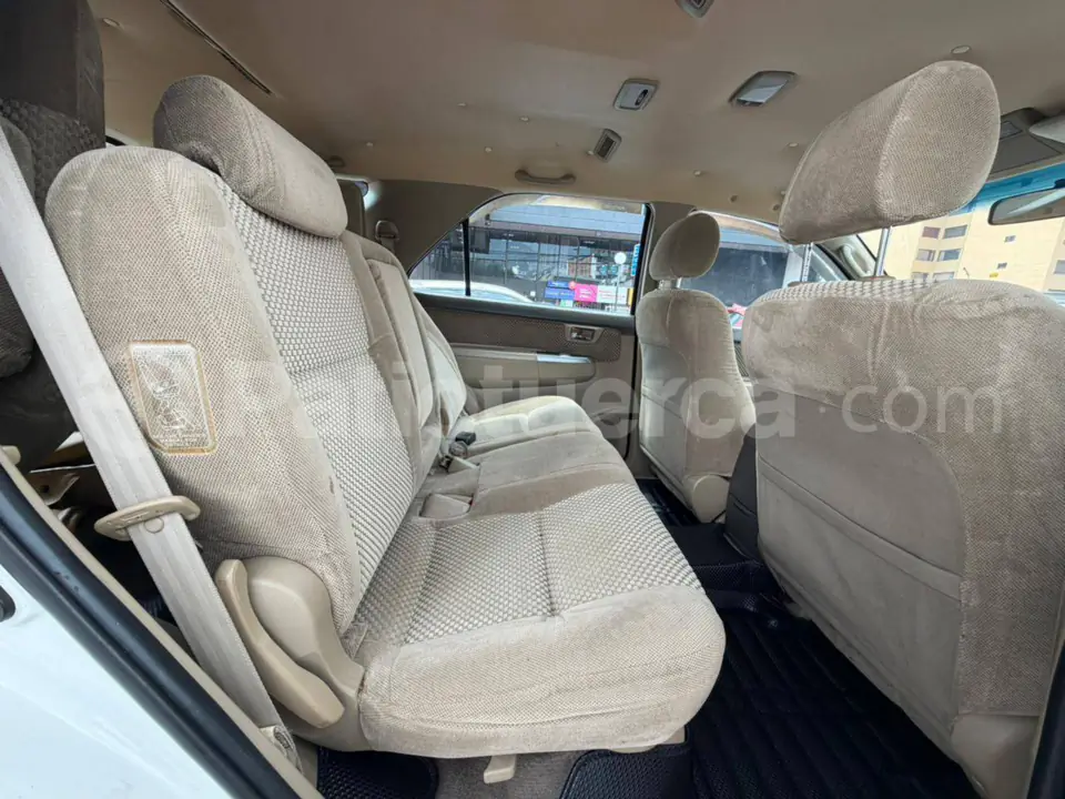 Foto 11 de Toyota Fortuner 2.7