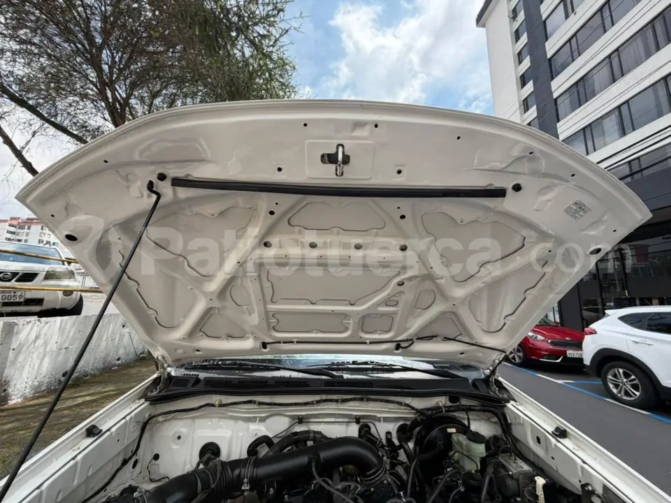 Foto 15 de Toyota Fortuner 2.7