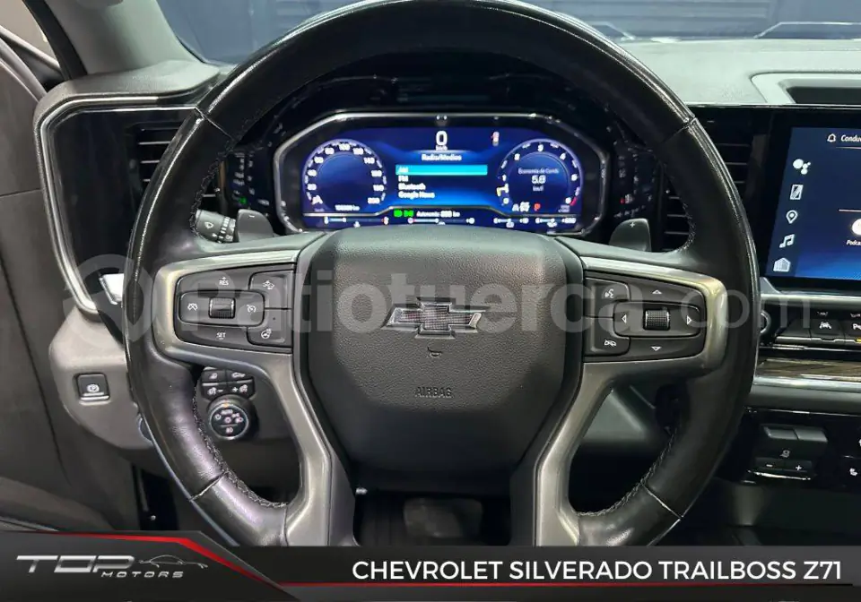 Foto 16 de Chevrolet Silverado Trailboss Z71 AC