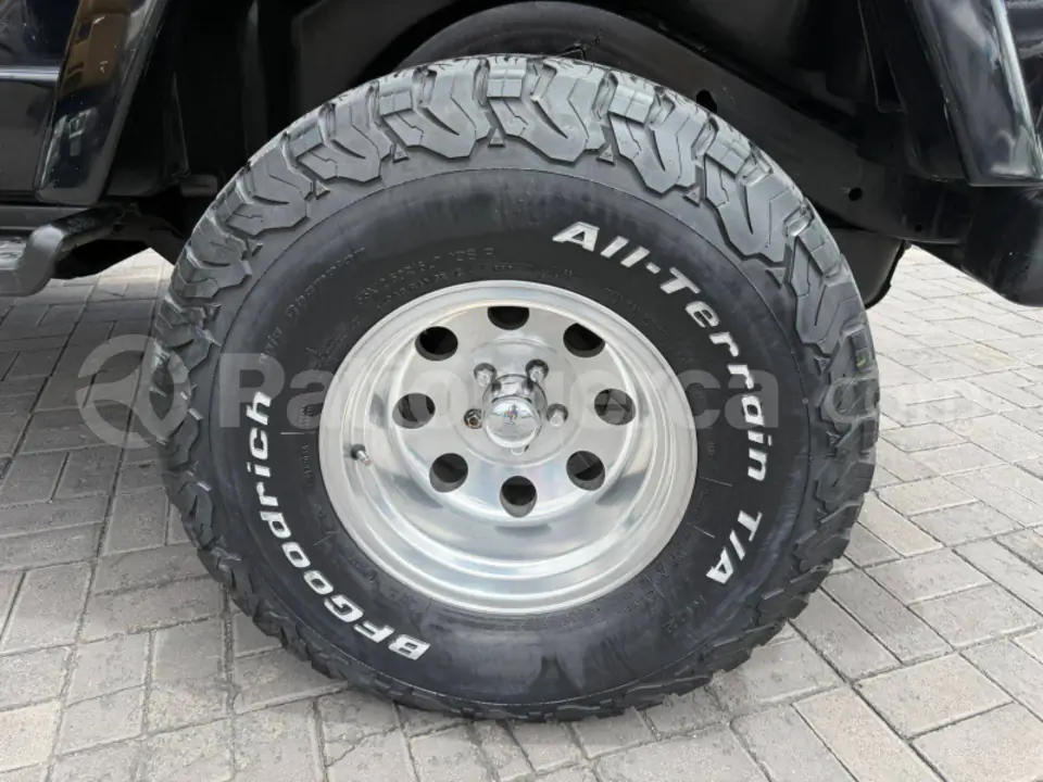 Foto 7 de Jeep Wrangler Sahara