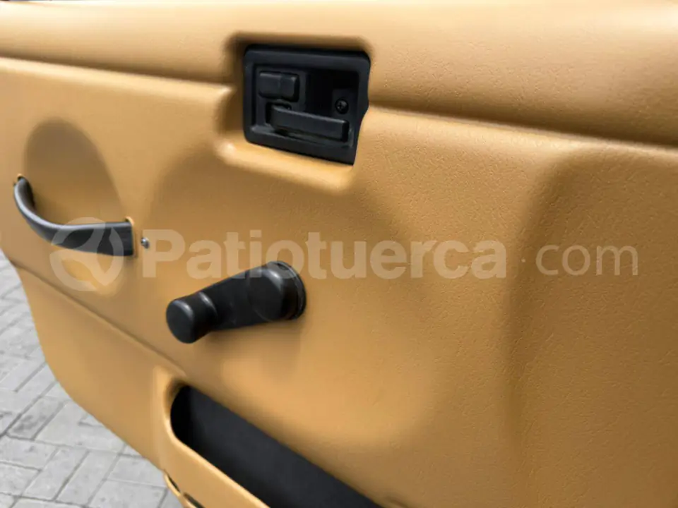 Foto 13 de Jeep Wrangler Sahara