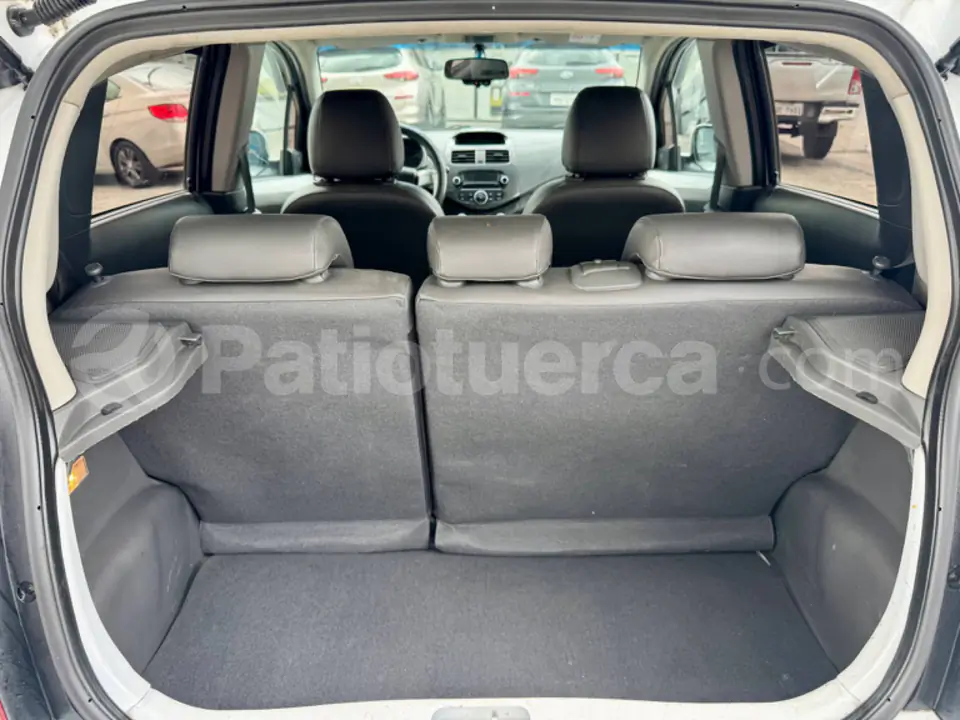 Foto 9 de Chevrolet Spark GT FULL