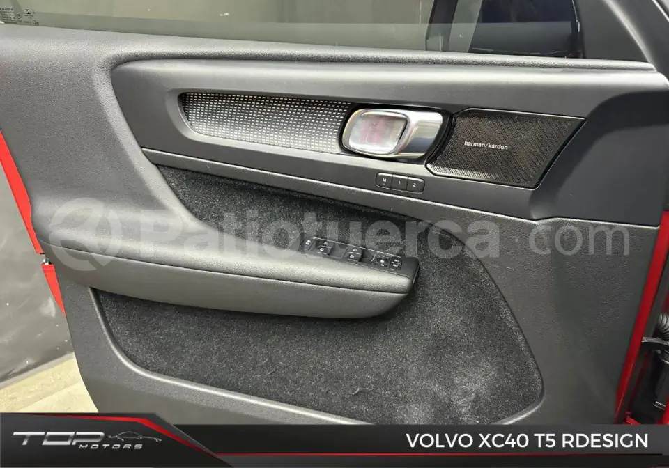 Foto 22 de Volvo XC40 R Design
