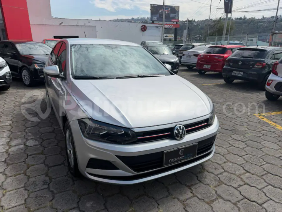 Foto 2 de Volkswagen Virtus