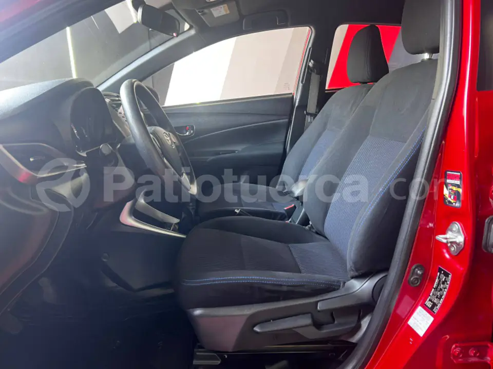 Foto 8 de Toyota Yaris