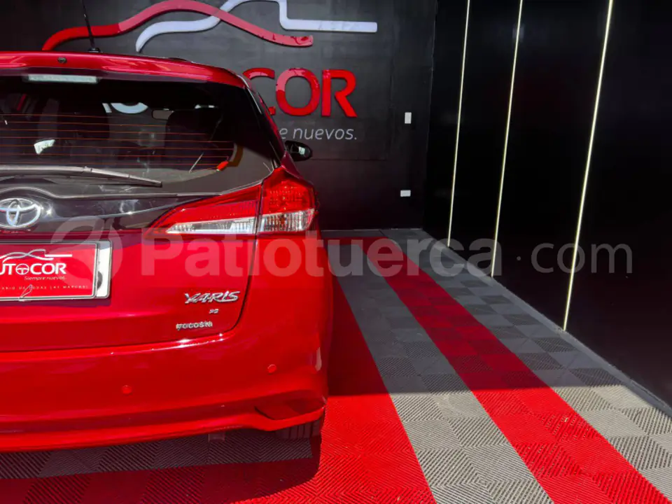 Foto 23 de Toyota Yaris