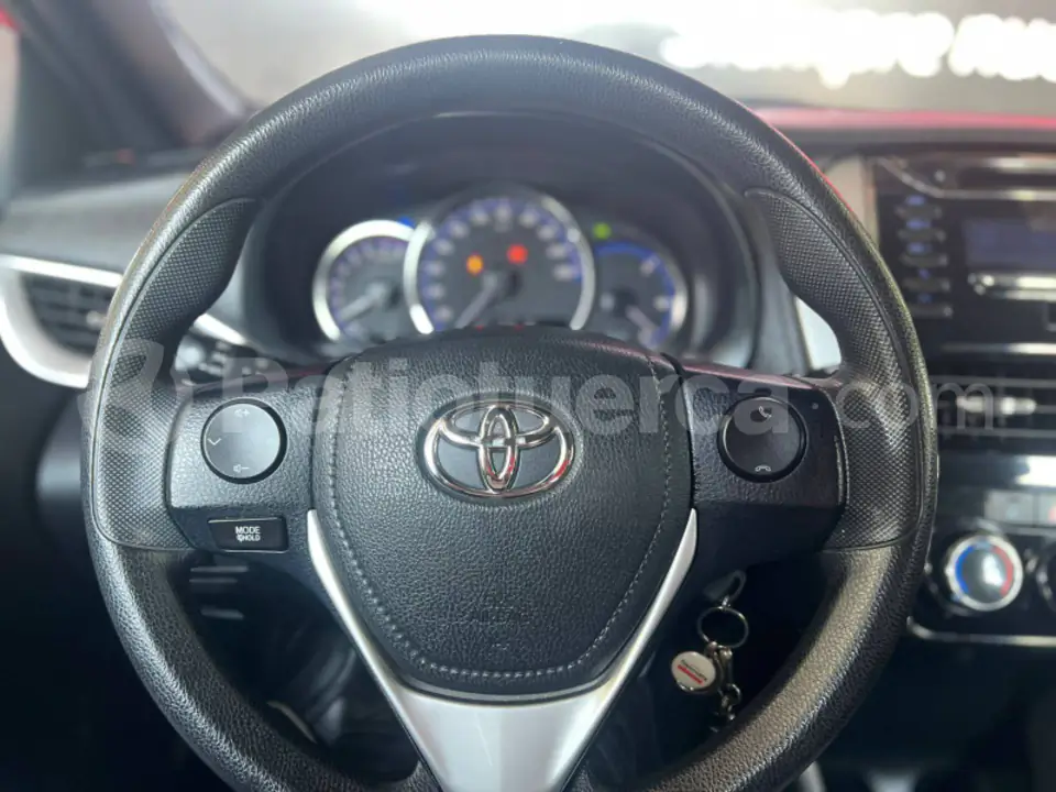 Foto 19 de Toyota Yaris HB