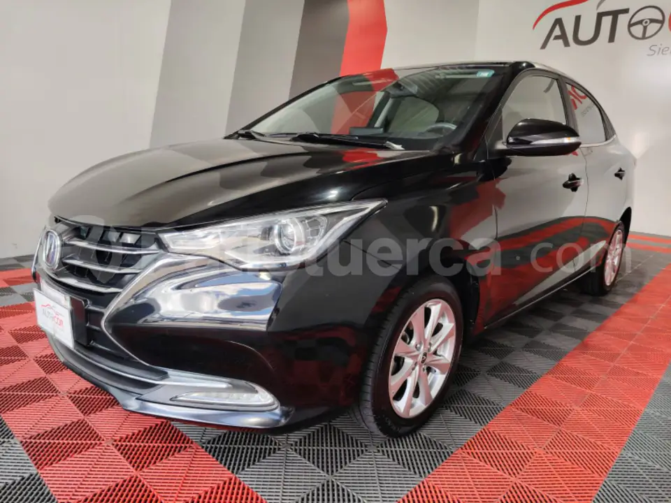 Foto 1 de Changan Alsvin