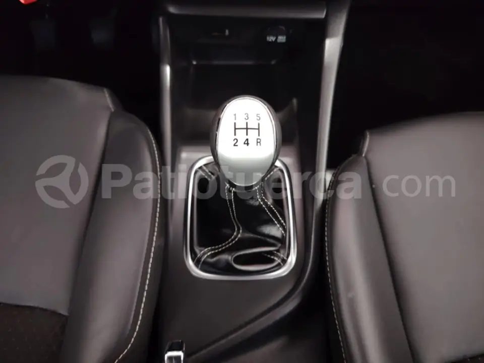 Foto 7 de Changan Alsvin