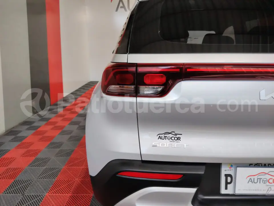 Foto 24 de Kia SONET LX STD