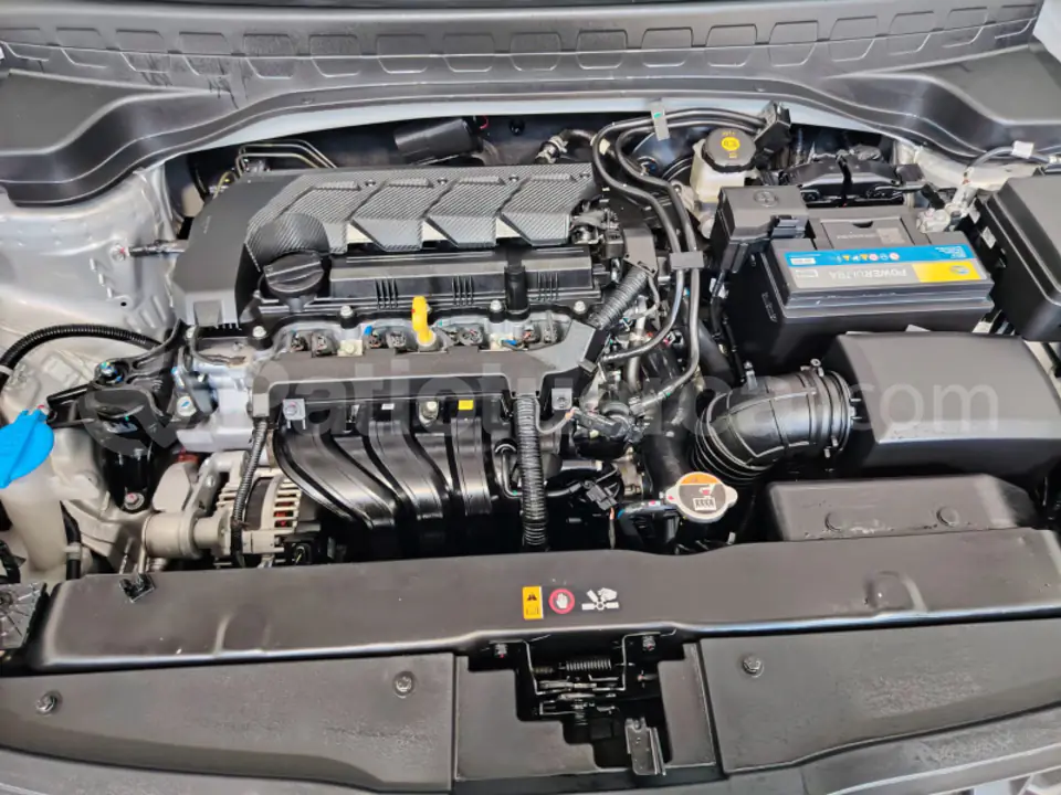 Foto 30 de Kia SONET LX STD