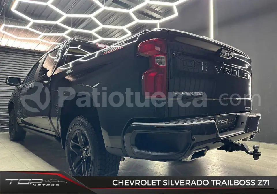 Foto 4 de Chevrolet Silverado Trailboss Z71 AC