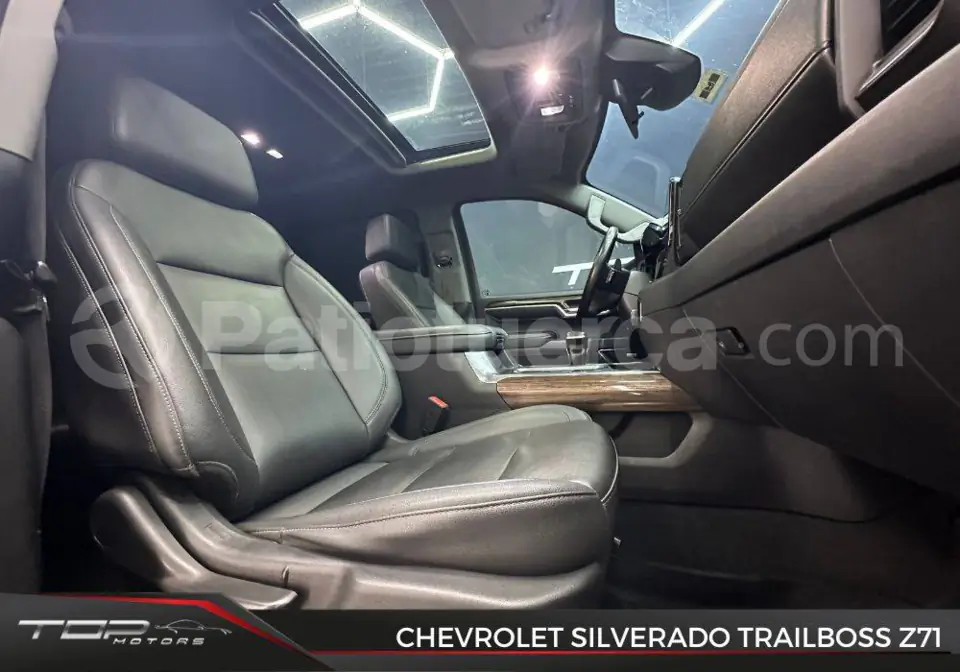 Foto 14 de Chevrolet Silverado Trailboss Z71 AC